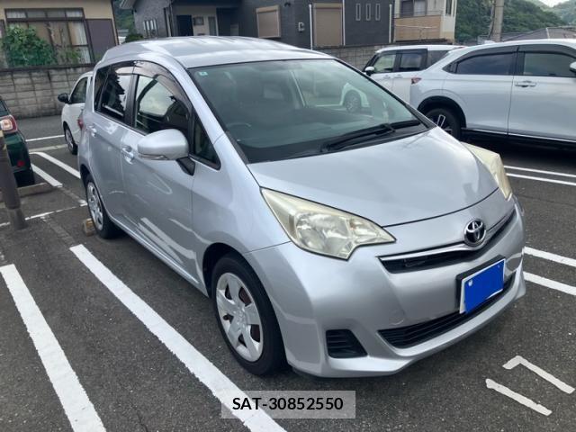 Toyota RACTIS 2013-05 8037829-2