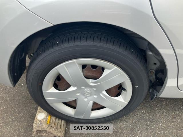 Toyota RACTIS 2013-05 8037829-7