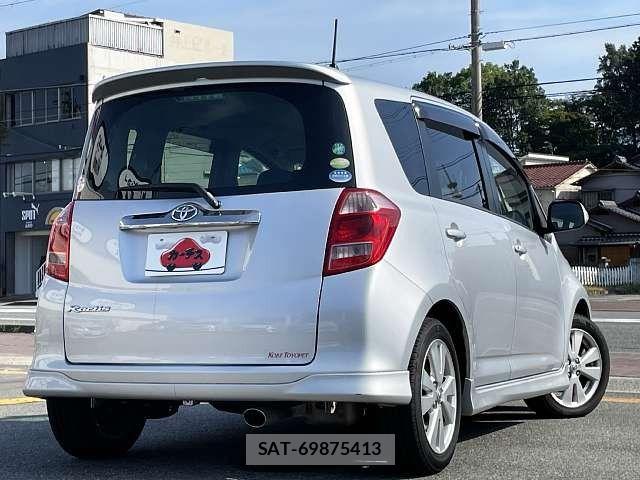 Toyota RACTIS 2006-04 8075254-2