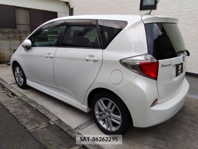 Toyota RACTIS 2011-07 8075253-2