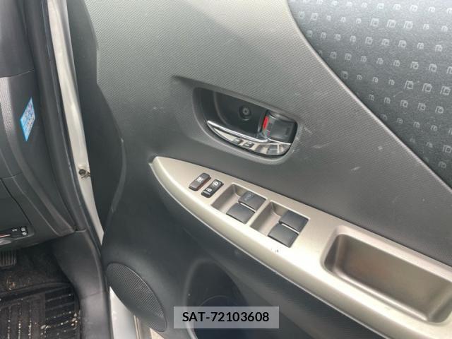 Toyota RACTIS 2010-07 8101444-6