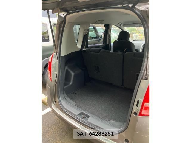 Toyota RACTIS 2006-05 8132016-12
