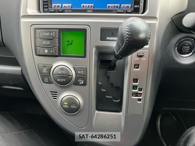 Toyota RACTIS 2006-05 8132016-14