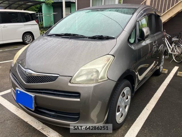 Toyota RACTIS 2006-05 8132016-1
