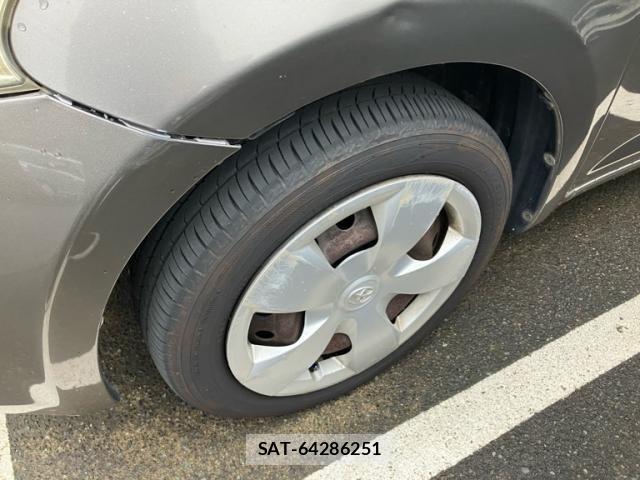 Toyota RACTIS 2006-05 8132016-6