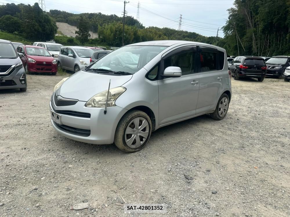 Toyota RACTIS 2009-09 7383195-0