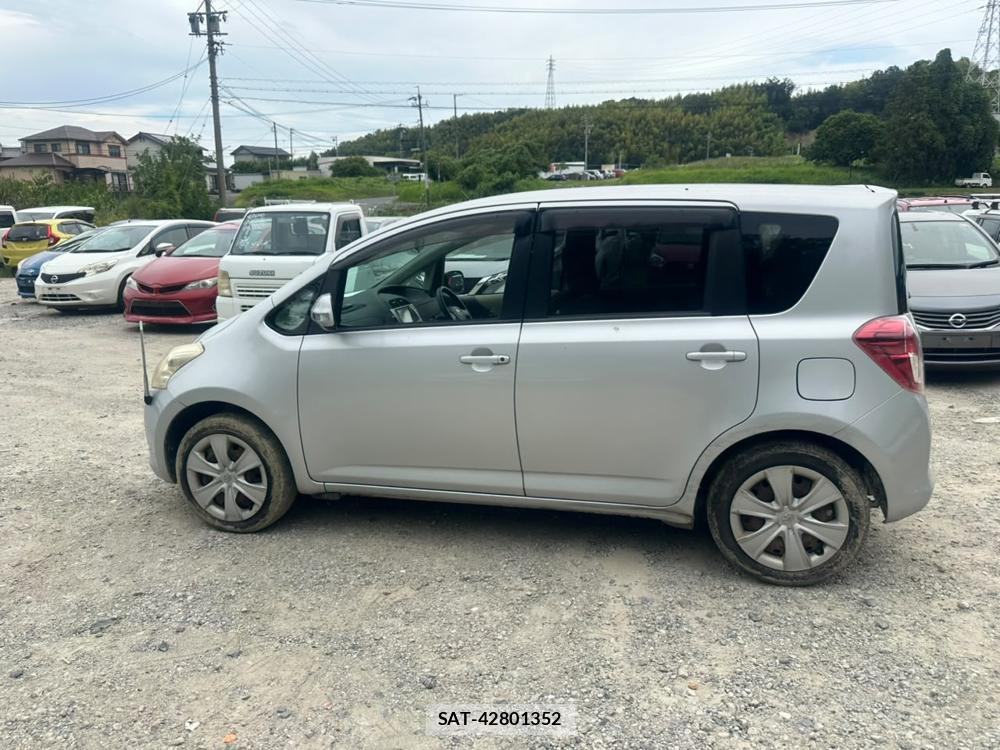 Toyota RACTIS 2009-09 7383195-1