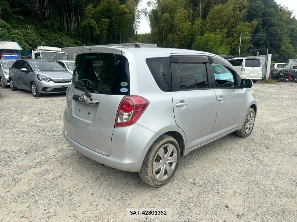 Toyota RACTIS 2009-09 7383195-4