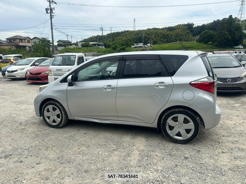 Toyota RACTIS 2011-10 7718208-1
