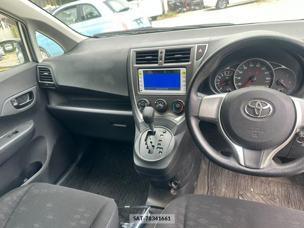 Toyota RACTIS 2011-10 7718208-19