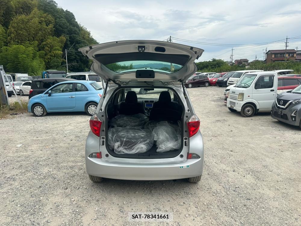 Toyota RACTIS 2011-10 7718208-27