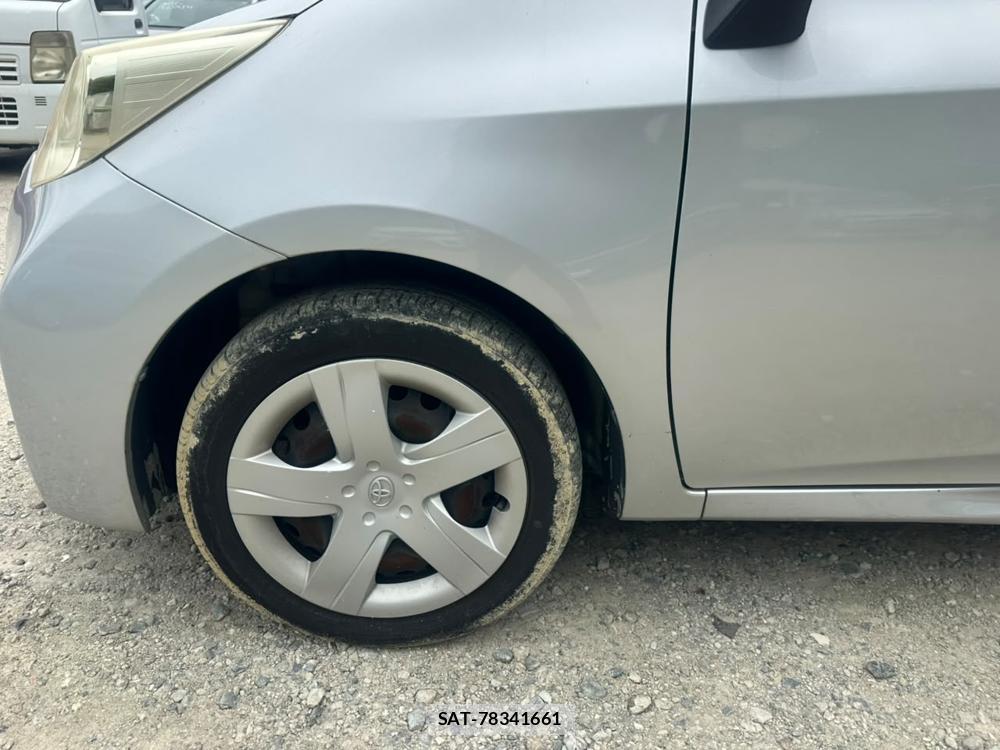 Toyota RACTIS 2011-10 7718208-28
