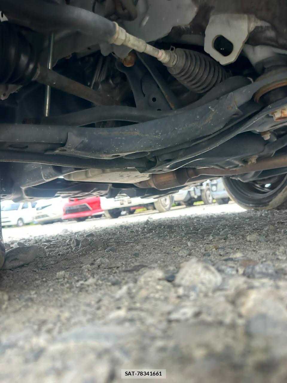 Toyota RACTIS 2011-10 7718208-37
