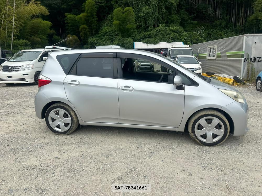 Toyota RACTIS 2011-10 7718208-5