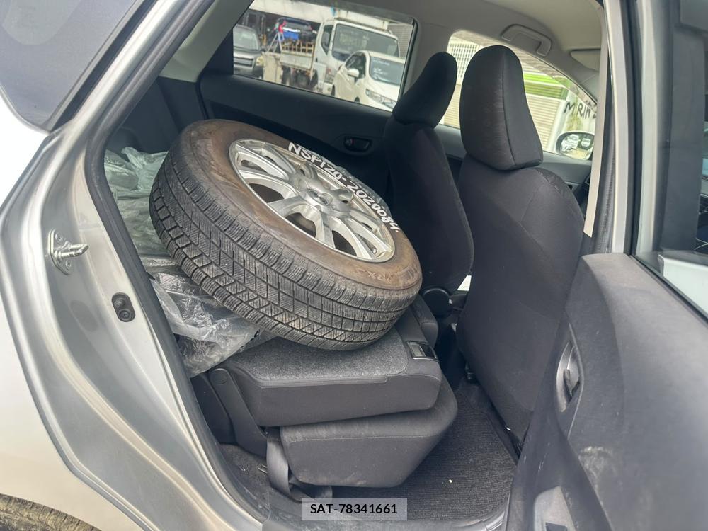 Toyota RACTIS 2011-10 7718208-8