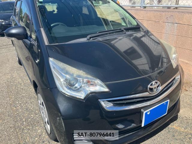 Toyota RACTIS 2014-12 8209722-0