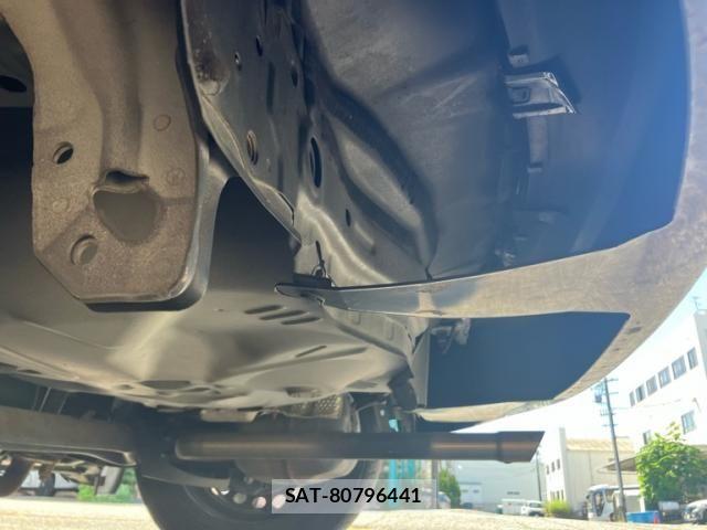 Toyota RACTIS 2014-12 8209722-22
