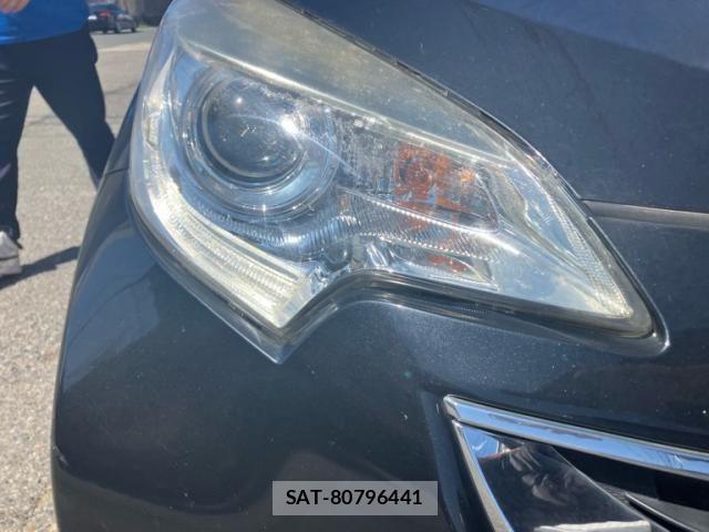 Toyota RACTIS 2014-12 8209722-3