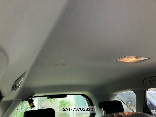 Toyota RACTIS 2012-06 8231448-13
