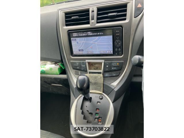 Toyota RACTIS 2012-06 8231448-18