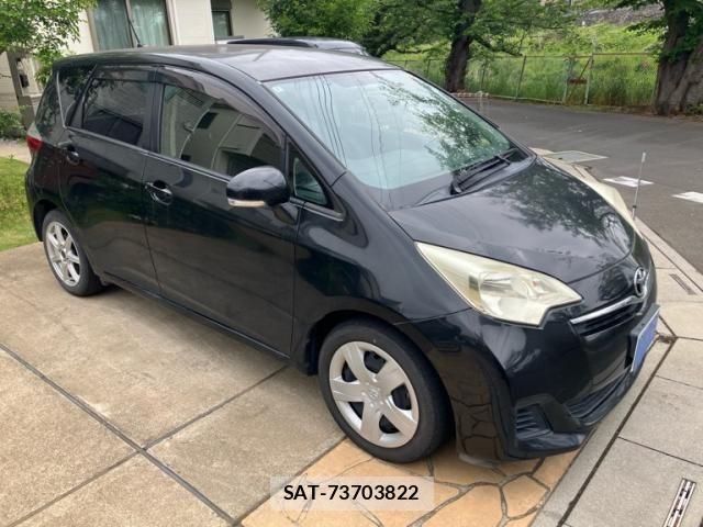 Toyota RACTIS 2012-06 8231448-1