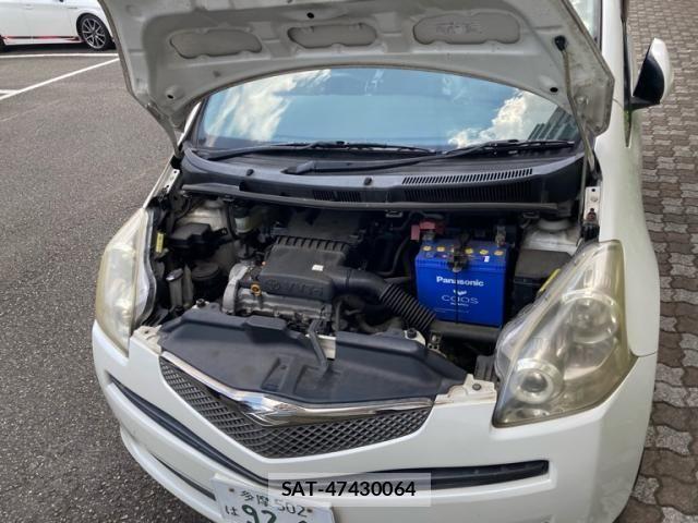 Toyota RACTIS 2009-08 8231452-0