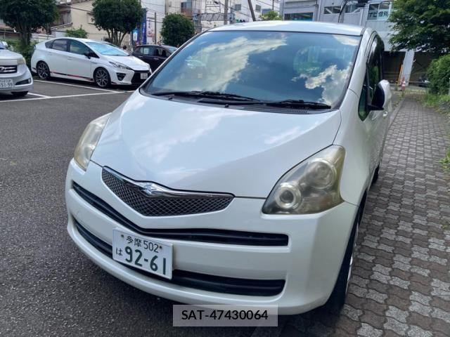 Toyota RACTIS 2009-08 8231452-1