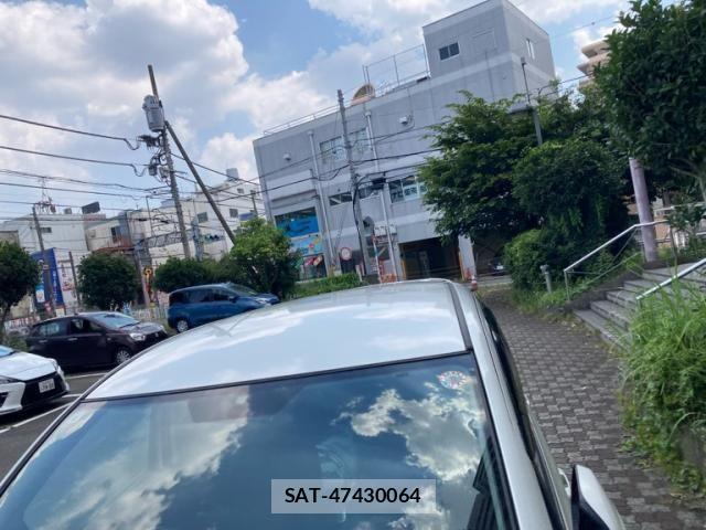 Toyota RACTIS 2009-08 8231452-3