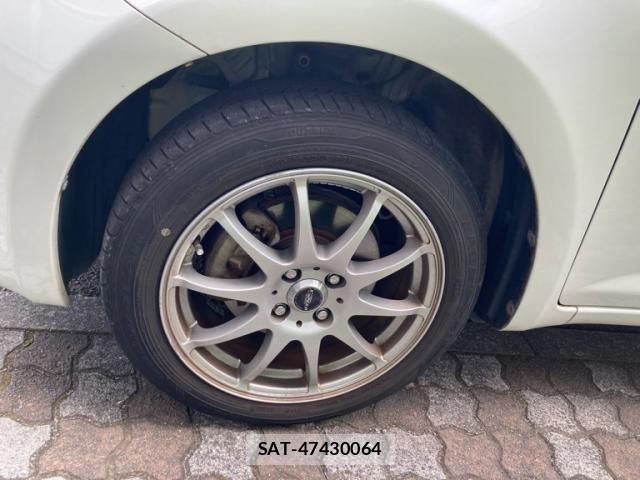 Toyota RACTIS 2009-08 8231452-4
