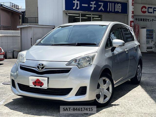 Toyota RACTIS 2011-06 8231447-0