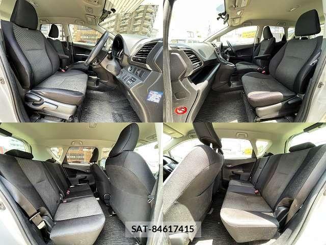 Toyota RACTIS 2011-06 8231447-7