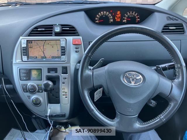 Toyota RACTIS 2005-11 8231453-15