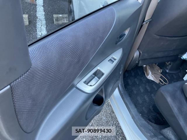 Toyota RACTIS 2005-11 8231453-21