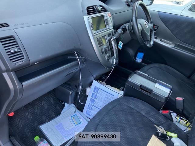 Toyota RACTIS 2005-11 8231453-24