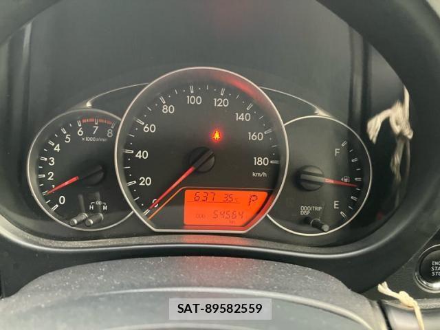 Toyota RACTIS 2013-11 8246434-13
