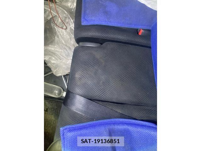 Toyota RACTIS 2006-03 8316621-12