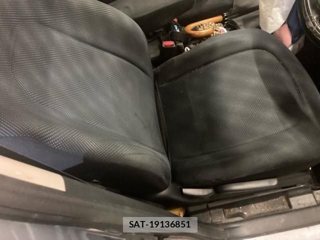 Toyota RACTIS 2006-03 8316621-15