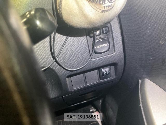Toyota RACTIS 2006-03 8316621-19