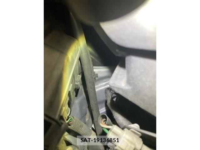 Toyota RACTIS 2006-03 8316621-27
