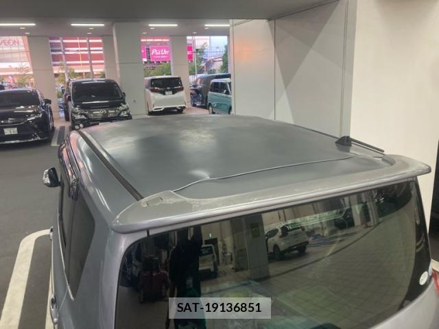 Toyota RACTIS 2006-03 8316621-7