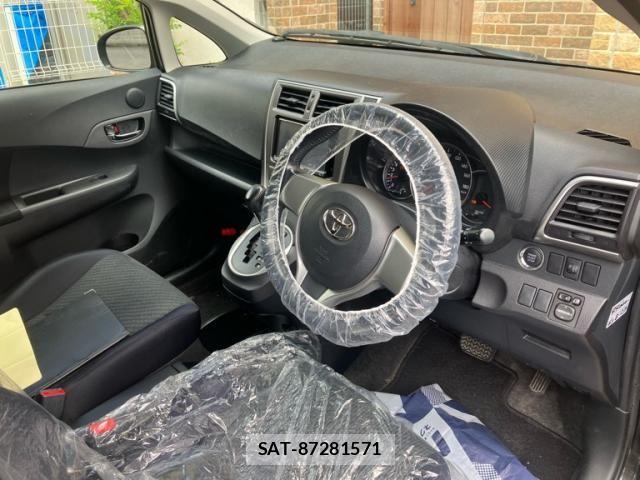 Toyota RACTIS 2011-09 8316618-9