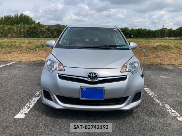 Toyota RACTIS 2014-03 8316617-0
