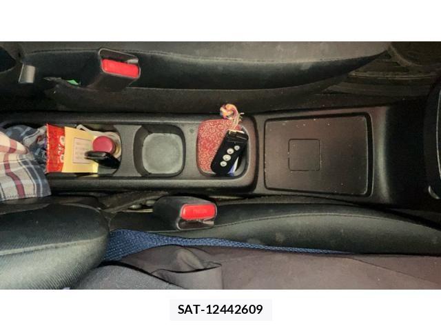 Toyota RACTIS 2013-11 8337536-16