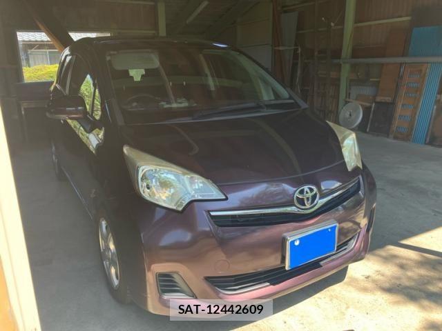 Toyota RACTIS 2013-11 8337536-1