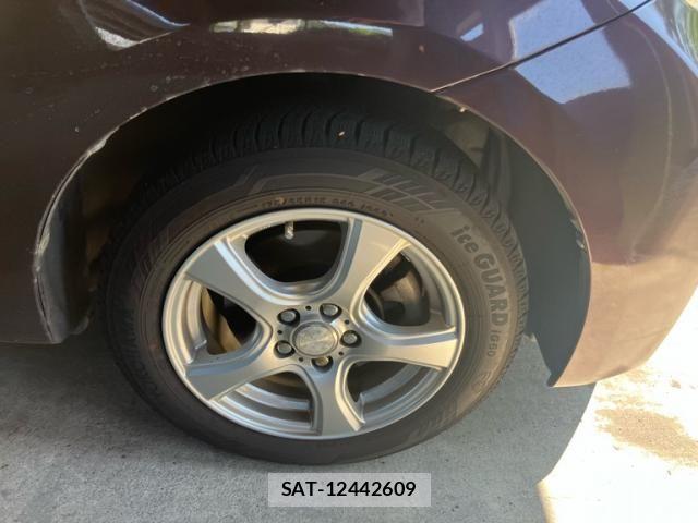 Toyota RACTIS 2013-11 8337536-2