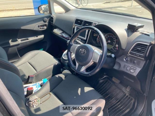 Toyota RACTIS 2014-06 8337537-13