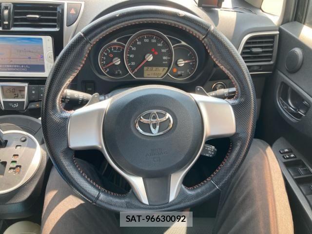 Toyota RACTIS 2014-06 8337537-15