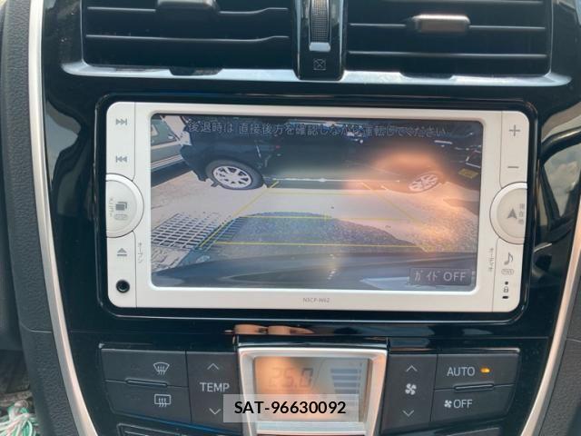 Toyota RACTIS 2014-06 8337537-18