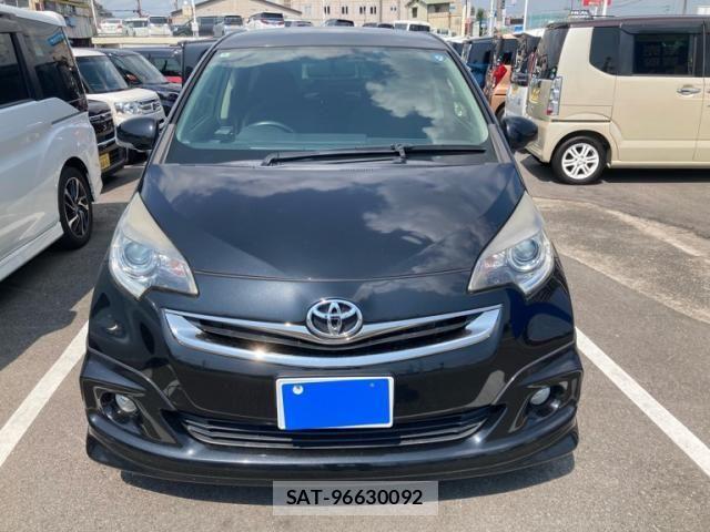 Toyota RACTIS 2014-06 8337537-1