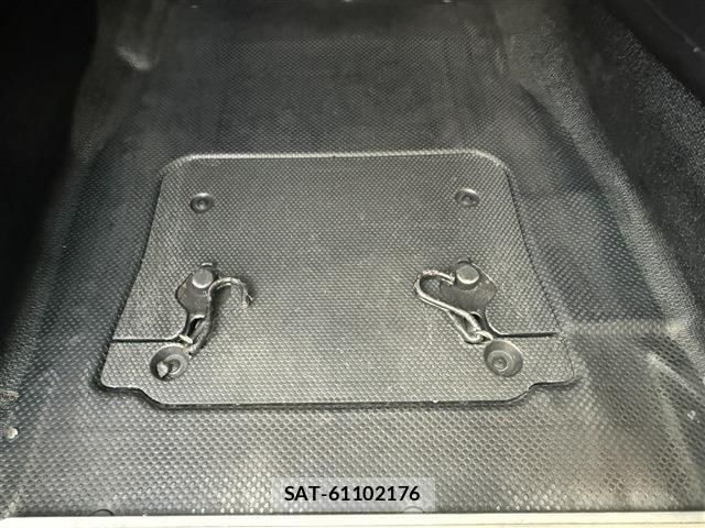 Toyota RACTIS 2013-12 8337535-7